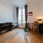 Magnificent Modern And Bright Apt Near Montmartre